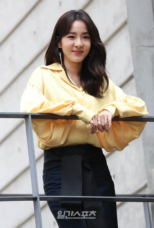 朴山多拉因2ne1解散感到害怕希望以后可以重组