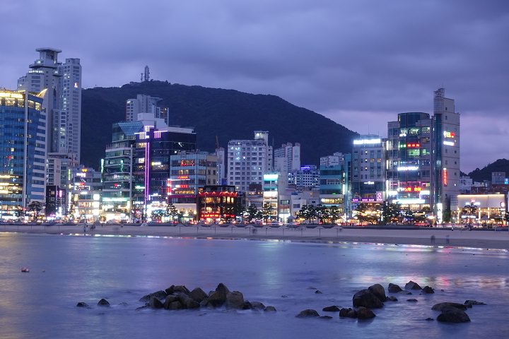 釜山周末游--车展~傍晚的海边~釜山市场