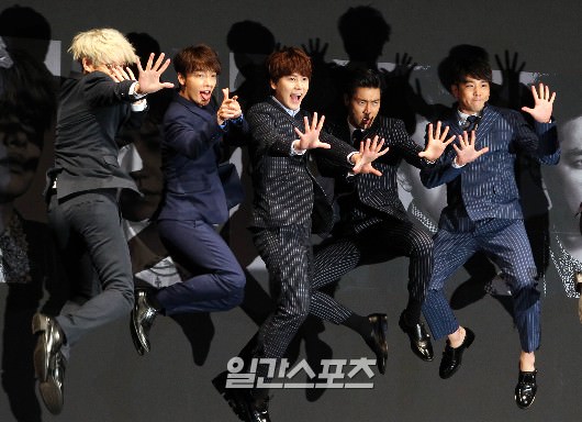 SJ发行出道10周年纪念特辑