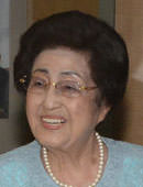 金大中前总统遗孀李姬镐女士5日访朝