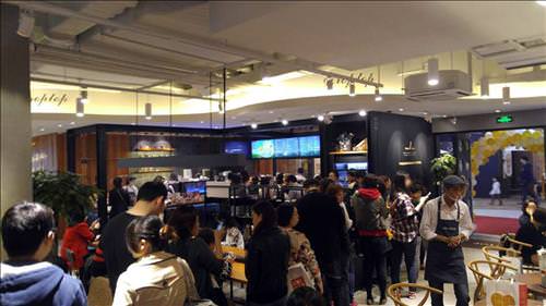 韩连锁咖啡滴乐首家海外门店落户上海