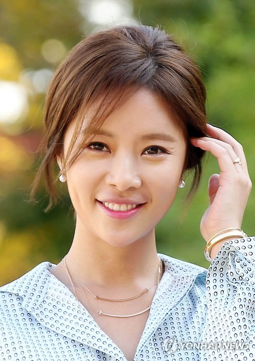 资料图片：演员黄正音（韩联社）