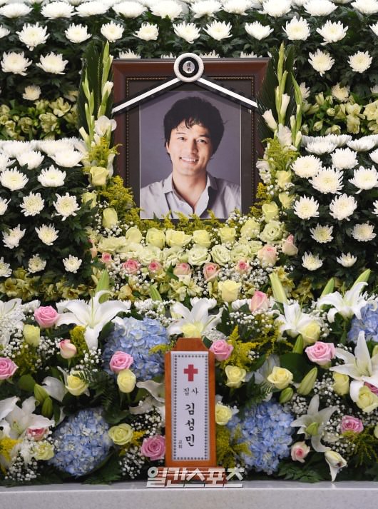 脑死亡金成民向五人捐赠器官后离世