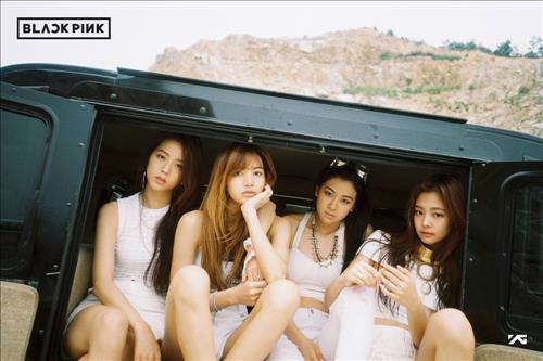 YG全新女团BLACK PINK！