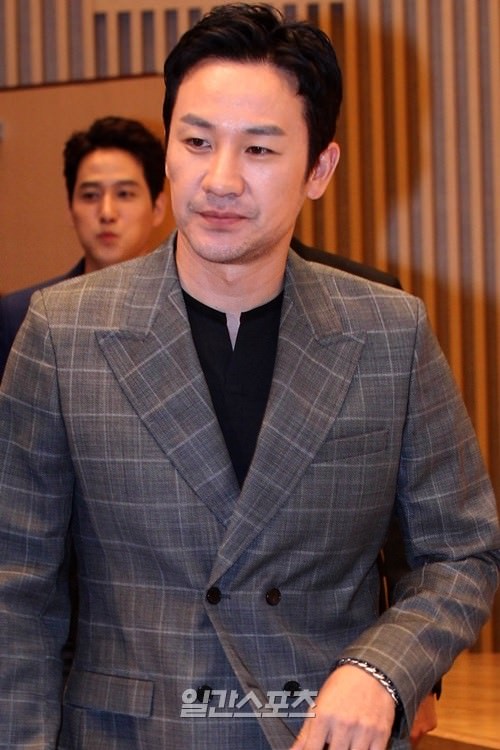 严泰雄方面：A某主张的性侵与事实不符_韩国韩流・娱乐新闻_照片_韩国旅游网-韩巢