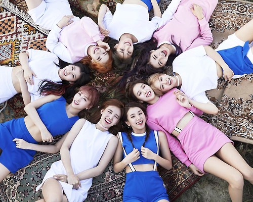 TWICE新辑销量破16万张创韩女团今年最高纪录