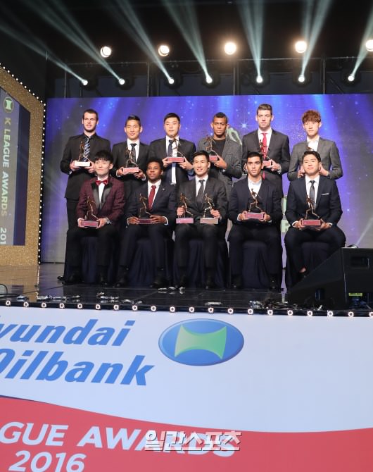 2016韩国足球经典联赛中的英雄们