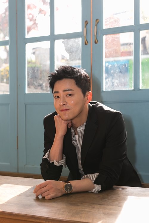 曹政奭接受媒体专访 谈及事业,爱情与家庭_韩国韩流99娱乐新闻_照片