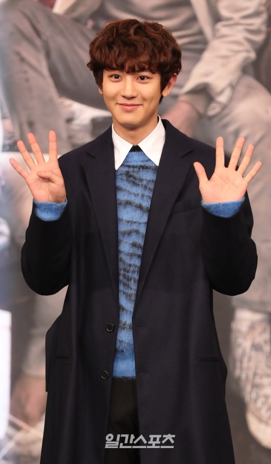 灿烈现身《Missing9》发布会