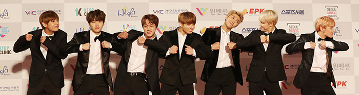 防弹少年团《男子汉》MV点击量破亿