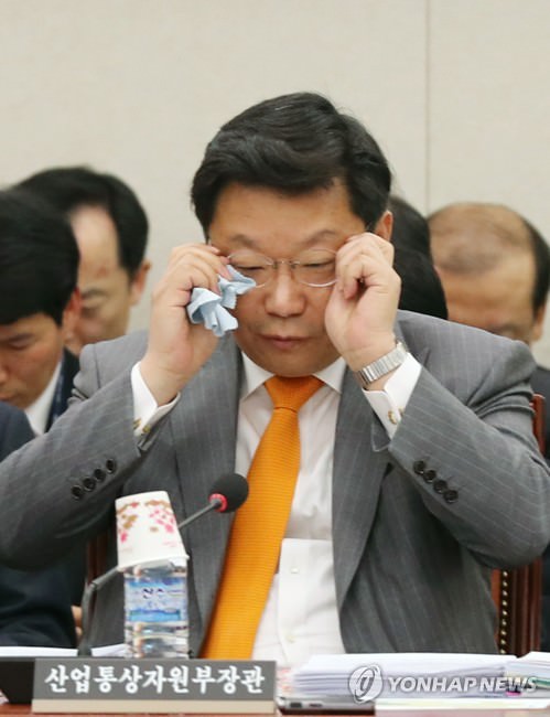 韩国产业部长官周亨焕（韩联社）