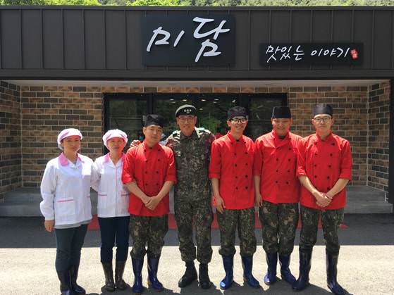 韩国陆军部队兵营食堂焕然一新