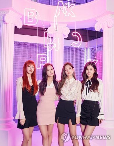 BLACKPINK：呈现清新少女感