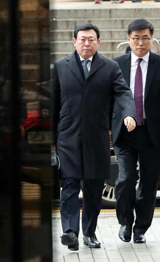 涉贿乐天掌门人一家逃脱最坏判决