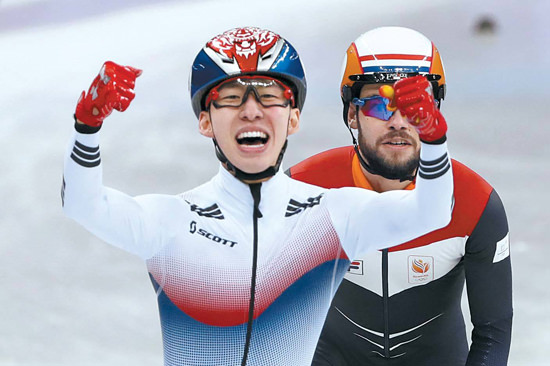 韩国短道速滑林孝俊夺1500米冠军