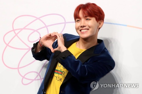 J HOPE歌曲合集入选《时代》