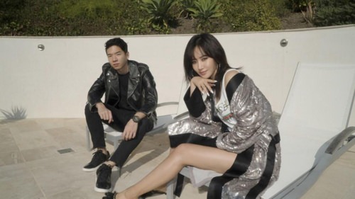 少女时代成员俞利（右）和DJ Raiden（韩联社/SM娱乐提供）