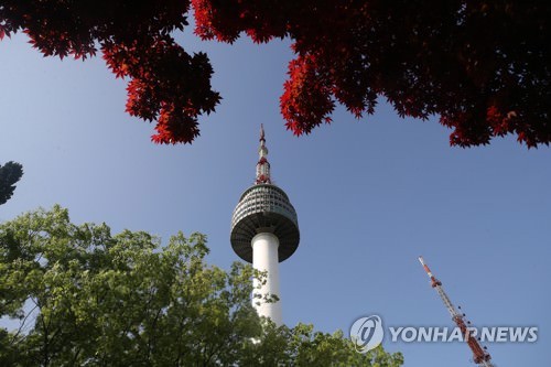 中国游客重返N首尔塔 水晶球畅销