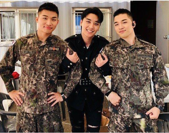 BIGBANG成员军队活动中重聚