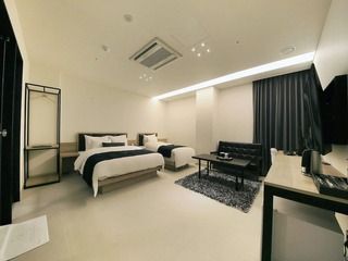 巴尔桑皇品时尚旅店