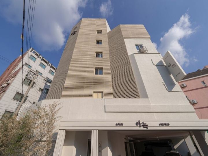 Aank Hotel Cheonan Station Ⅰ