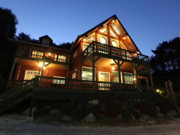 茂朱纳奥斯旅馆