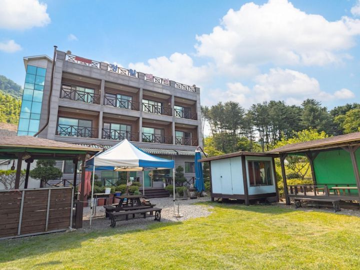 Namyangju Jeongwon Pension