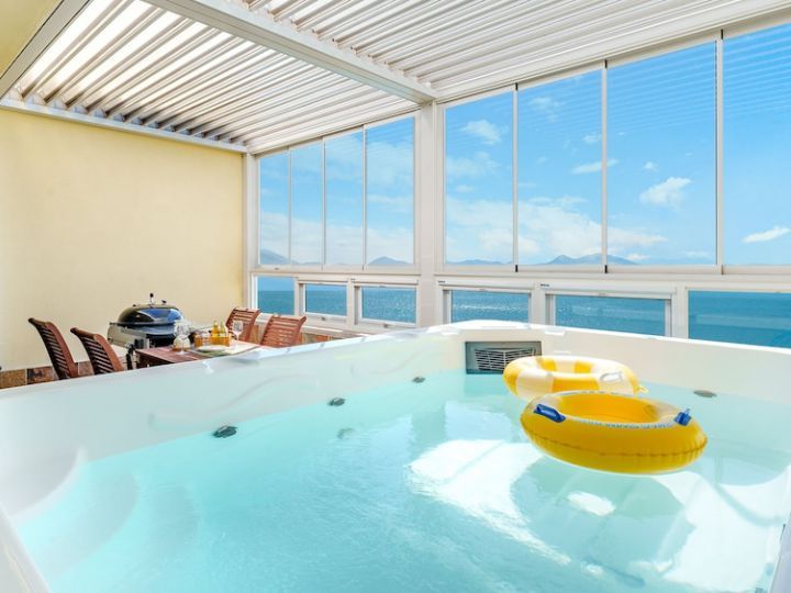 Yeosu Stay Raonpine Spa Pension