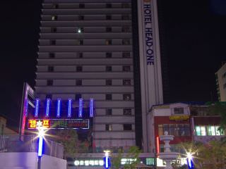 一角酒店 (Hotel Head-One)