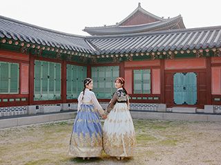 Yes Hanbok Rental Experience (Gyeongbokgung)