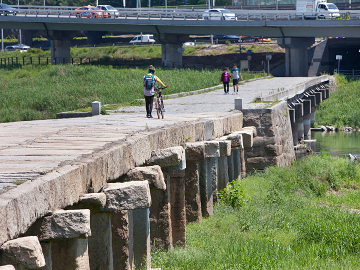 增建了27米长的混凝土桥
