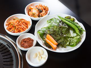 点烤肉时一起提供的配菜 ※有可能变更
