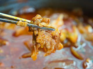 肥牛汤里含有很多肥牛