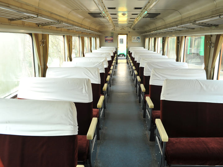 火车内部