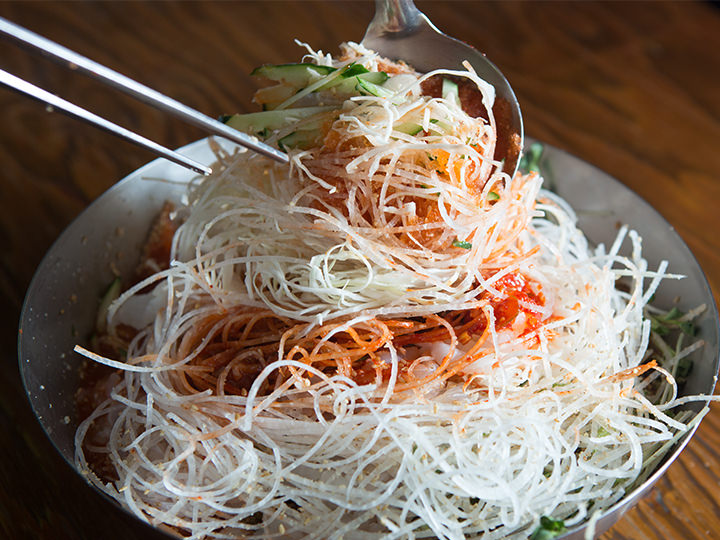 适合夏天吃的水拌生鱼片