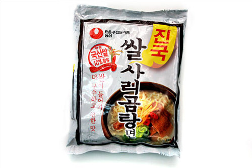 牛骨汤面(农心)
850 韩元,460kcal