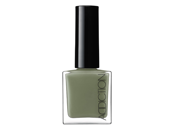 指甲油
NAIL POLISH
$17/25色选1
指尖唇色,完美和弦。
以完美他陪纯色的指甲色彩,大变身!
魅力无限的彩色指甲油。