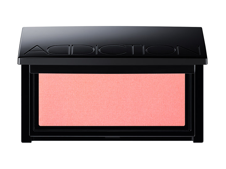 腮红
BLUSH
$26/25色选1
6大绝妙色系,涵括高光腮红。
打亮、修容,米色、粉色、桃色、玫瑰色