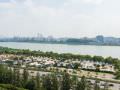 附近即是汉江公园，可尽享水上滑板，也可能会举办庆典