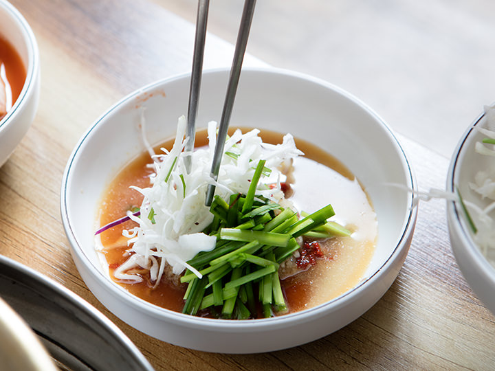 享用一只鸡的时候也可以同时享用大量的蔬菜