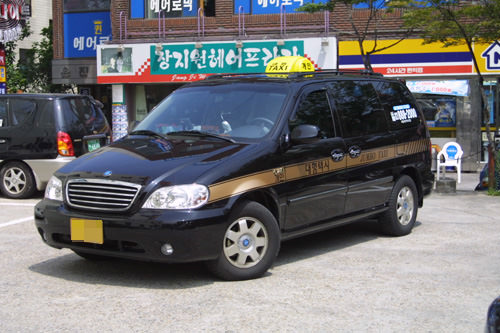 大型出租车(乘坐9人)