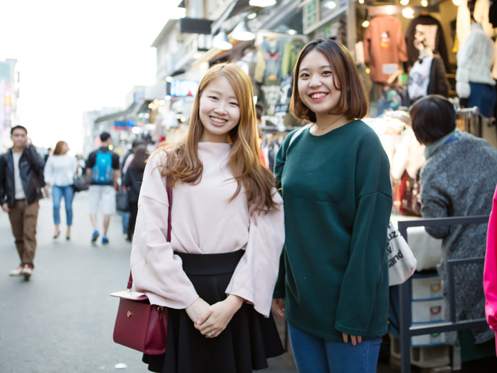 (左起)书签 延世大学・研究生 沙希 东国大学・交换留学生