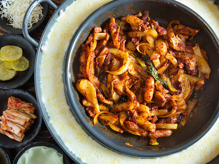 超有人气的“芝士铁板鸡”