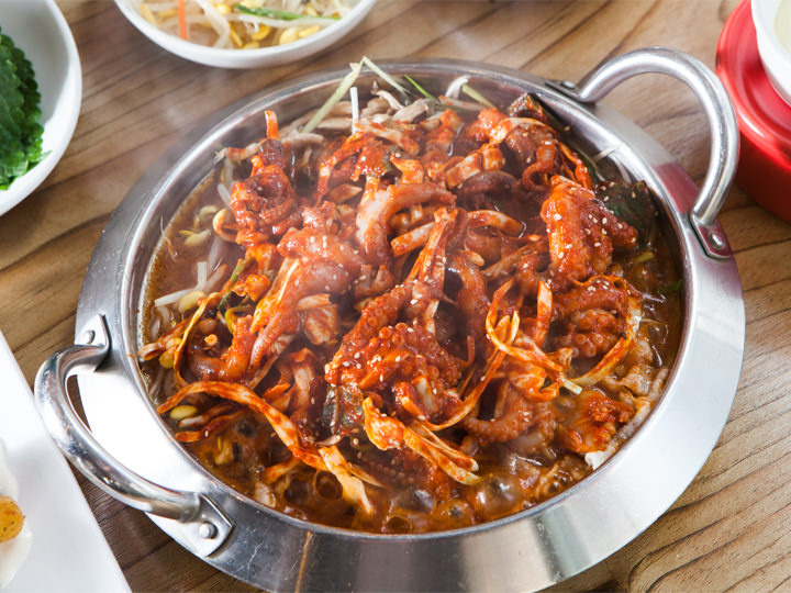 肥牛小章鱼 明洞店