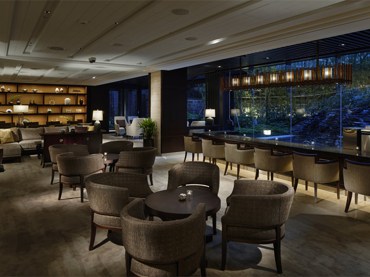 大堂旁附设咖啡厅“The Garden”
(照片提供:首尔皇家酒店)