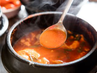 火辣辣的汤让身体瞬间暖和起来