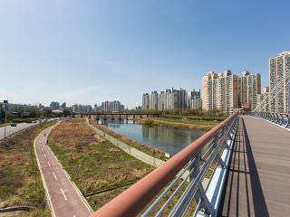 流淌于首尔东北部的“中浪川”