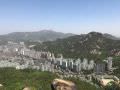 山顶能够眺望到仁王山、北汉山
