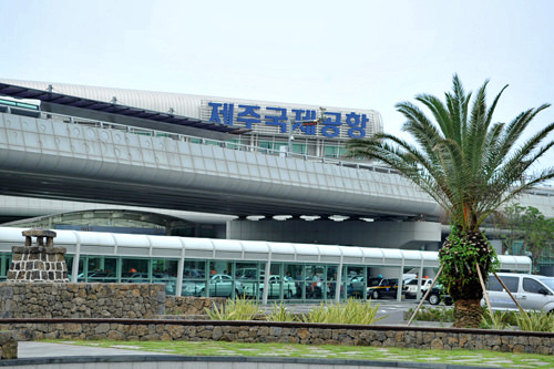济州国际机场
下飞机前往本次旅行首站——翰林公园