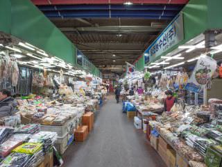 作为伴手礼很合适的干货区